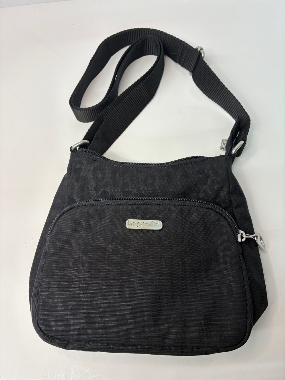 Baggallini Black Leopard-Print Crossbody with Silver Hardware